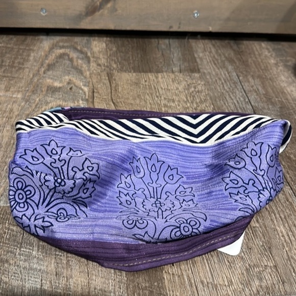 Handcrafted, upcycled silk saree fabric reversible headband OS - Picture 5 of 5